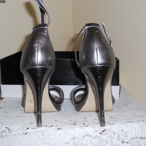 Alfani 7 M Old Silver Sandals High Heels Bow w/ Rhinestone Trim - Picture 5 of 7